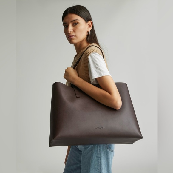 Everlane Handbags - Everlane Brown Leather Tote Spacious Minimalist Design